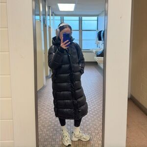 Aritzia long super puff black size small